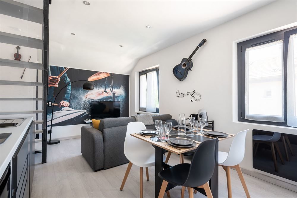 Vente Immeuble Maison avec 3 appartements locatifs - renta 7 à 8% Gaillard
