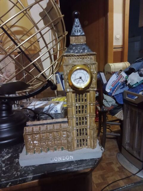 BIG BEN, avec horloge incorporée Montigny-lès-Metz (57)