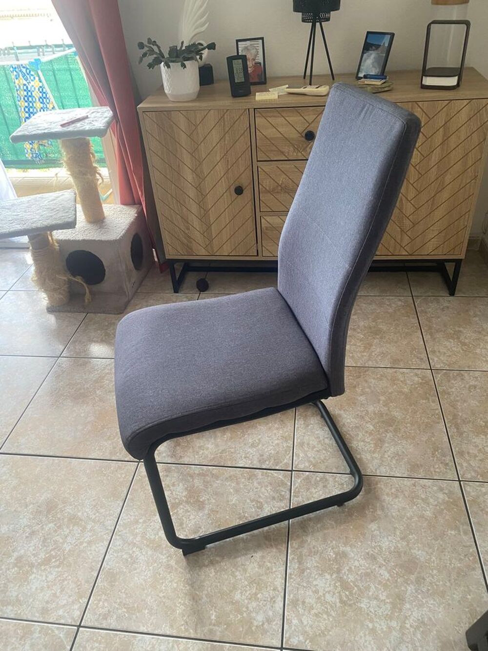 Chaises modernes Meubles