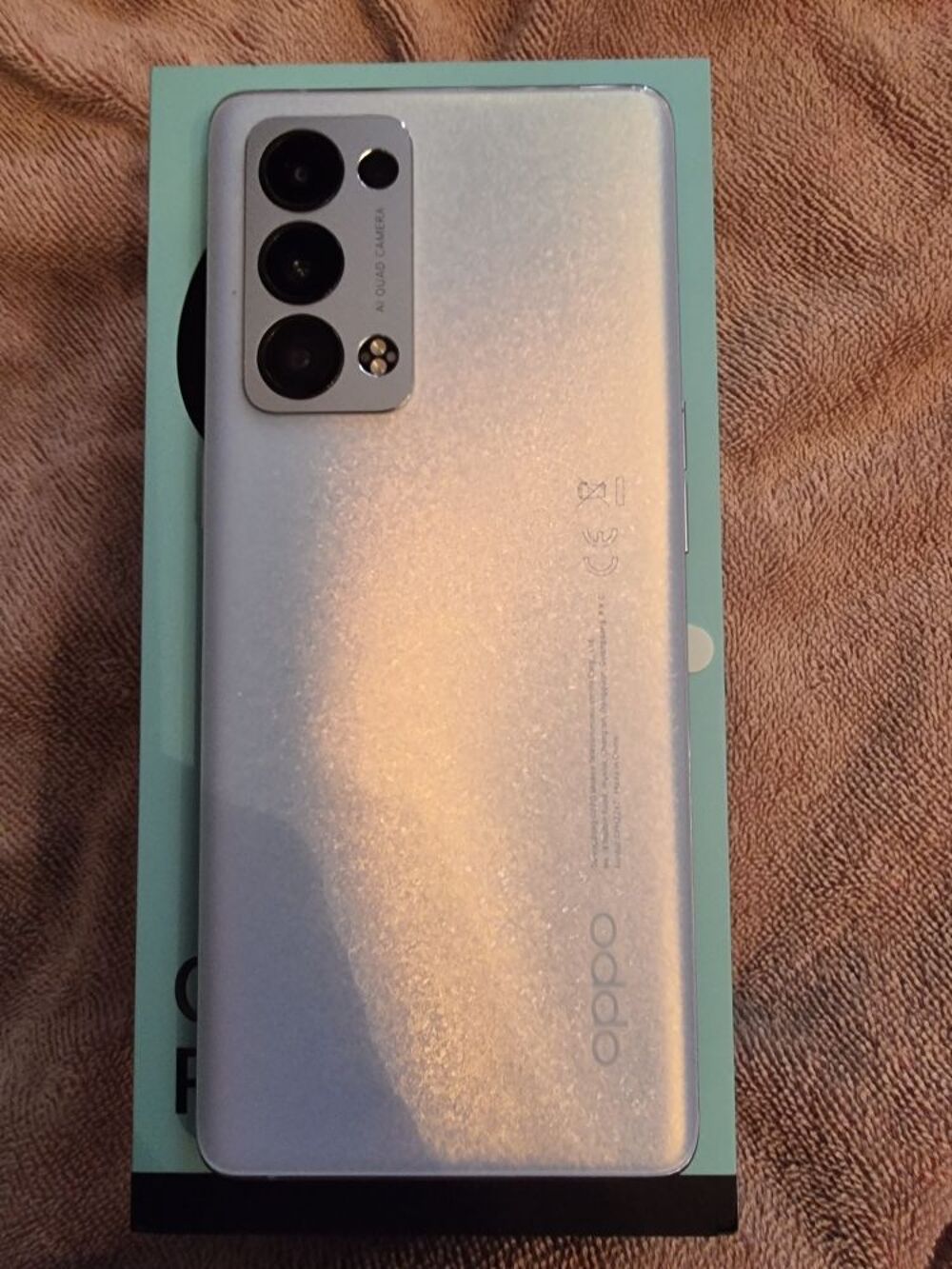 oppo reno 6 pro 256go &eacute;tat neuf Téléphones et tablettes
