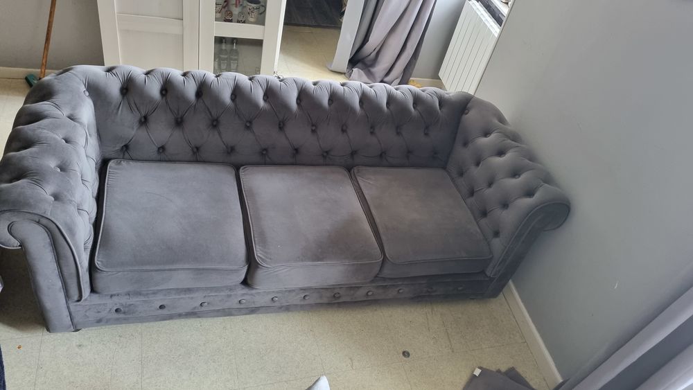 canap&eacute; chesterfield Meubles