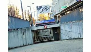  Parking / Garage à louer 3 m² Saint-Étienne