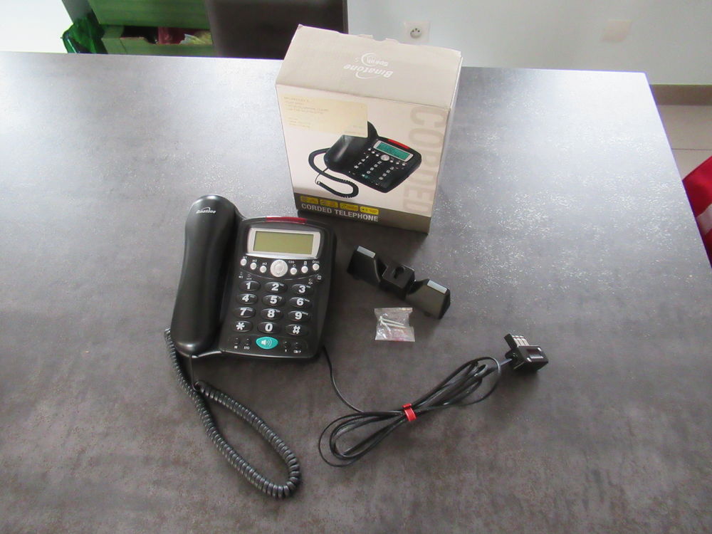 T&eacute;l&eacute;phone filaire Binatone speak easy 5 Tlphones et tablettes
