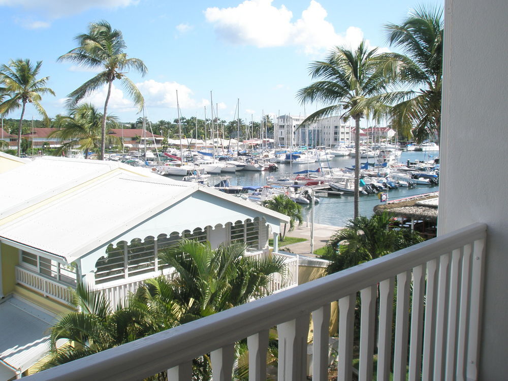 Location Appartement Studio Guadeloupe MARINA ST François proche plage Saint-françois