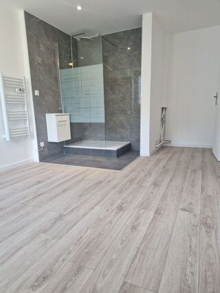  Appartement � vendre 5 pi�ces 93 m�