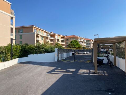 Parking / Garage � louer 18 m�
