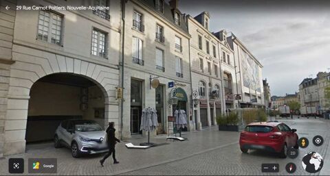  Parking / Garage � louer 15 m� Poitiers