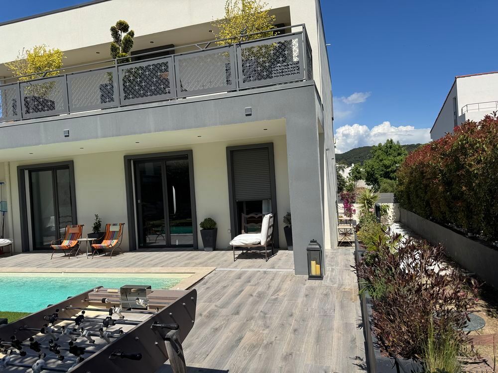   La Ciotat, Belle Villa d'architecte, 5 chambres, piscine Provence-Alpes-Côte d'Azur, La Ciotat (13600)