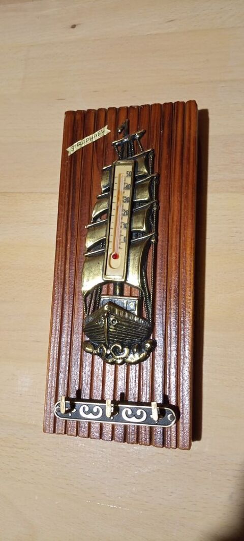 Thermom�tre vintage - voilier St Raphael 12 Gillonnay (38)