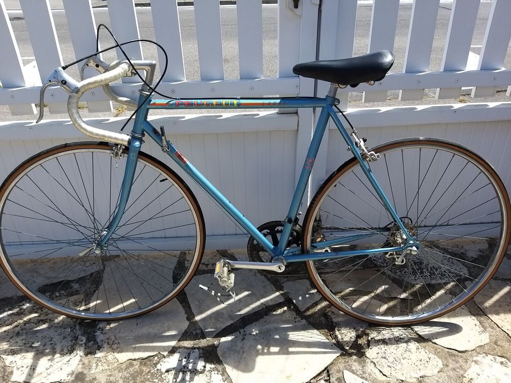 V&eacute;lo vintage Peugeot carbolite 103 ann&eacute;e 1980 Vélos