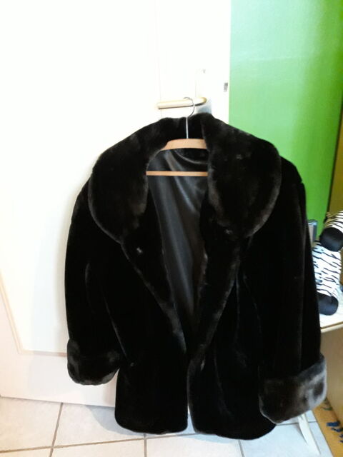 veste fourrure actuelle 0 Montélimar (26)