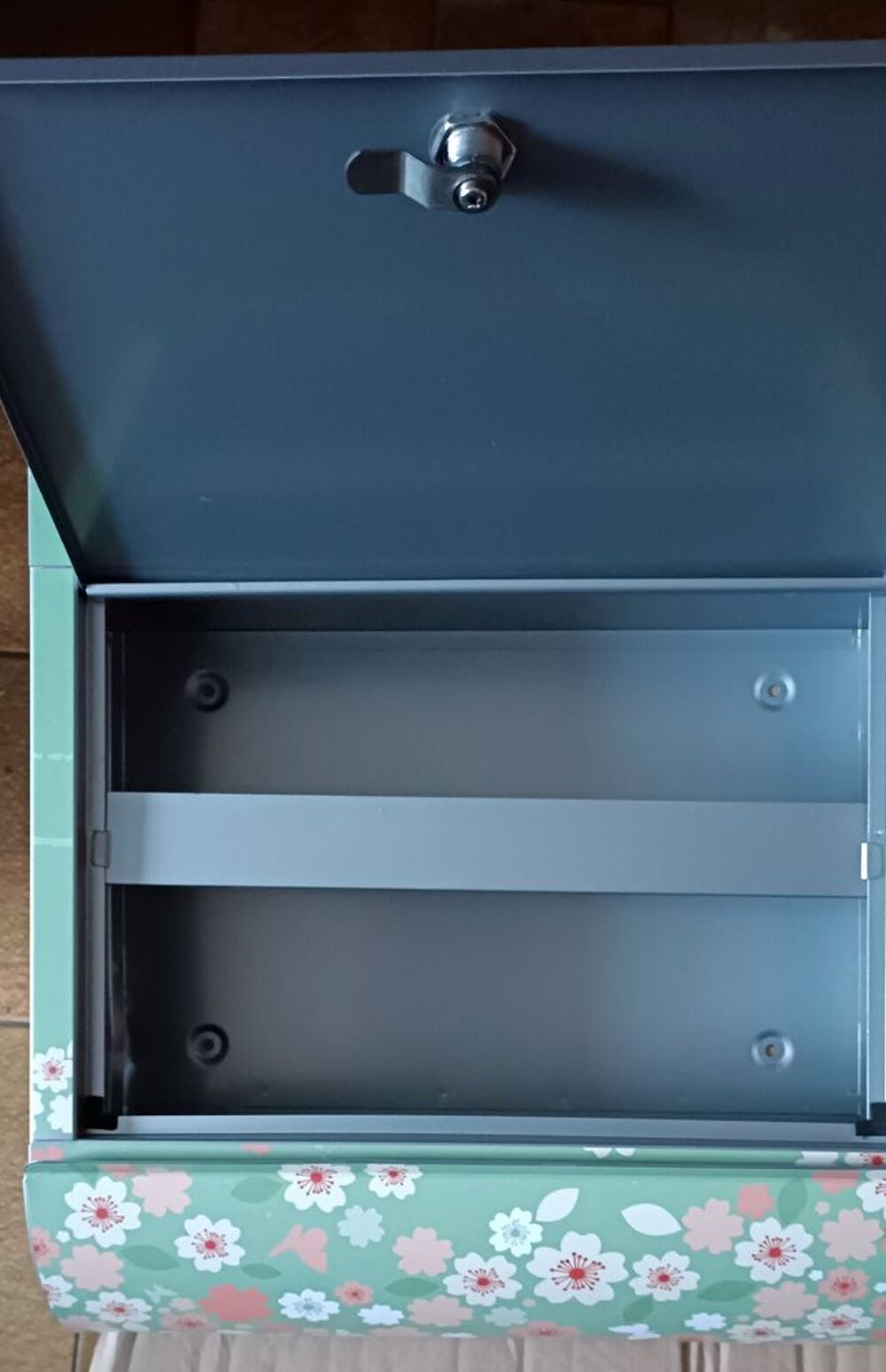 GRANDE BOITE A LETTRES NEUVE Bricolage