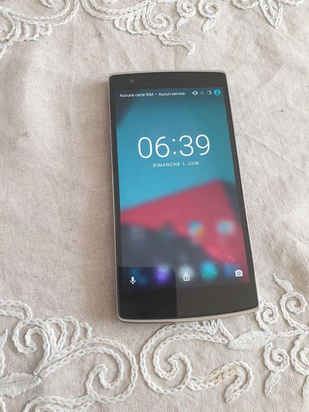 T&eacute;l&eacute;phone One+ Téléphones et tablettes
