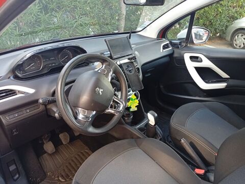 Peugeot 208 1.0 PureTech 68ch BVM5 Access 2015 occasion Leucate 11370