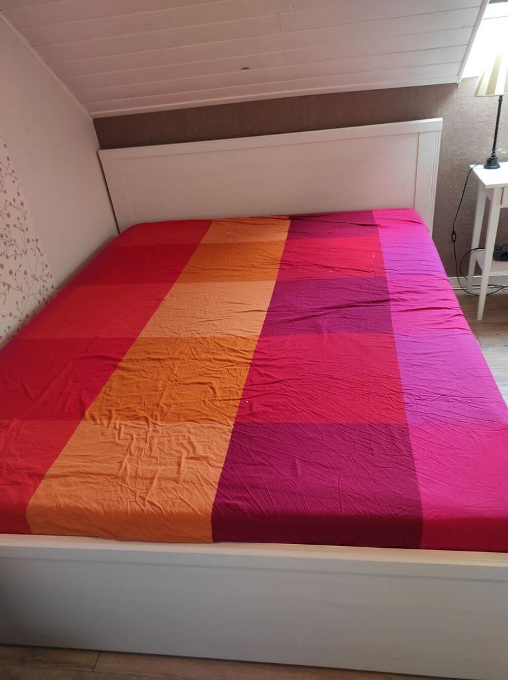 Lit 160x200 + sommier+ 2 tiroirs ikea Meubles