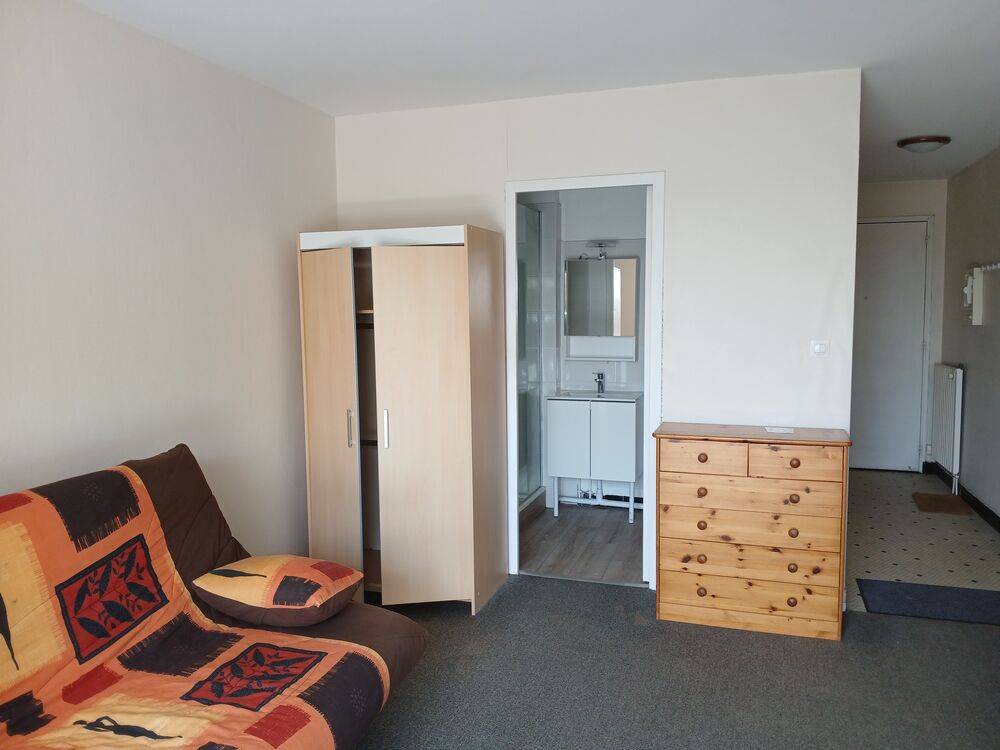 Location Appartement BORDEAUX ? STUDIO (30 M²) - rue de Bègles avec parking privé Bordeaux