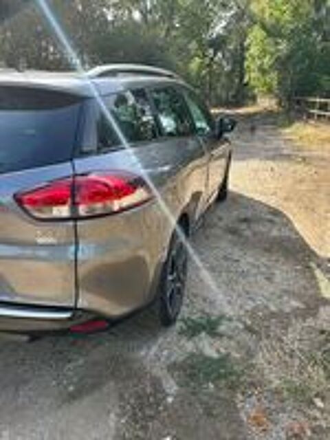 Clio IV Estate Clio Estate IV TCe 90 Energy SL Limited 2016 occasion 57000 Metz