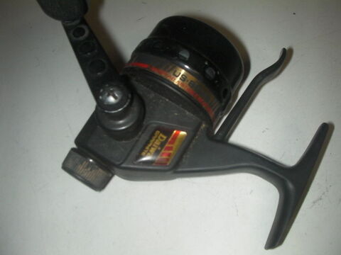 Moulinet lancer DAIWA capot� graphite 35 Roques (31)