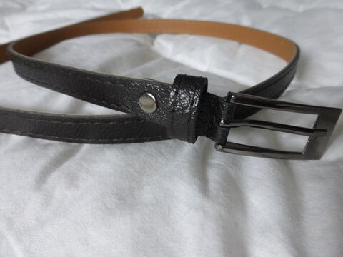 CEINTURE fine MARRON - neuve 1 Doussard (74)