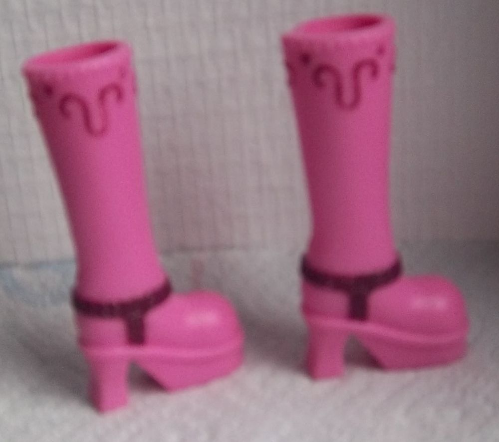 Paire de bottes My Scene Barbie Mattel rose Jeux / jouets