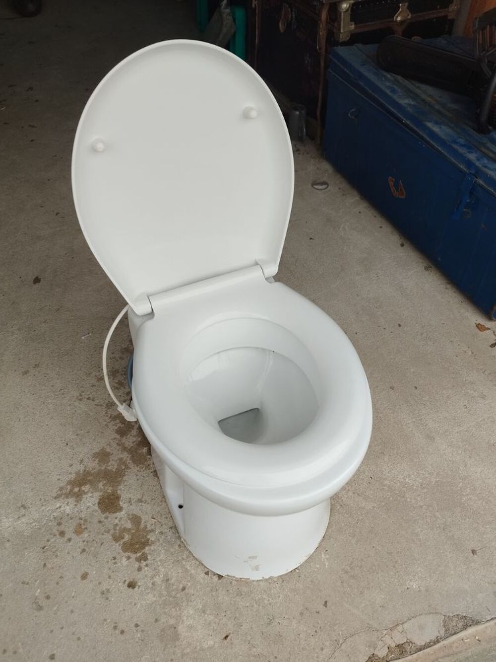 WC broyeur Electroménager