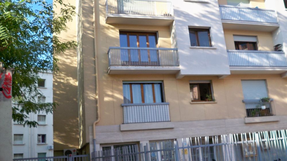 Vente Appartement GRAND F3 CONCEPTION  DEMI RECENT Marseille 5
