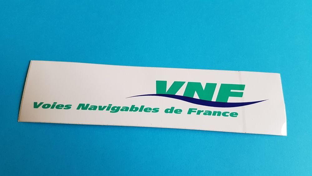 AUTOCOLLANT V N F 