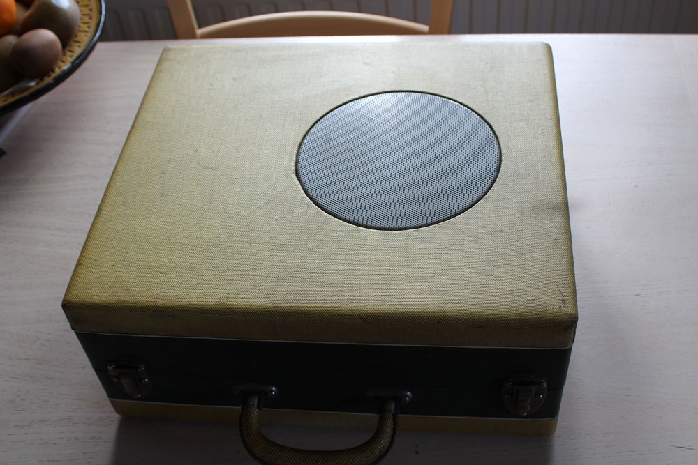 Tourne disque des ann&eacute;es 50 