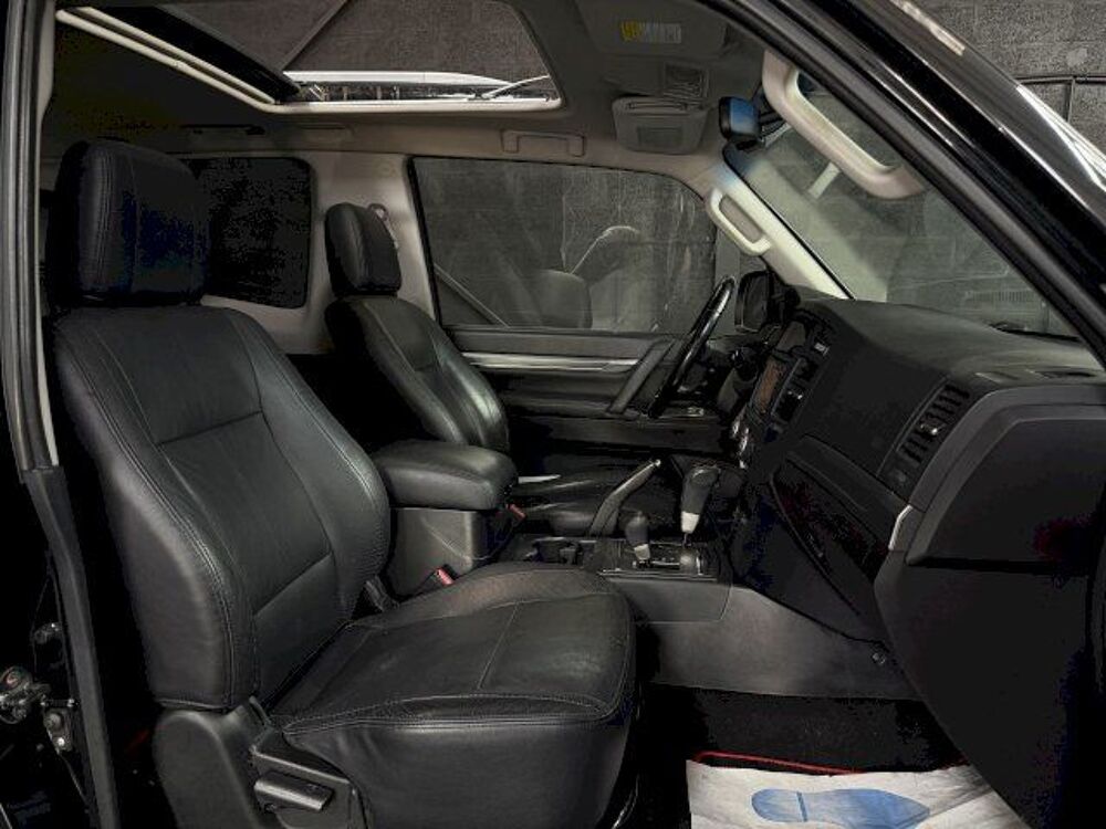 Pajero 3.2 Di-D170 Instyle BA Court 4x4 2008 occasion 33520 Bruges