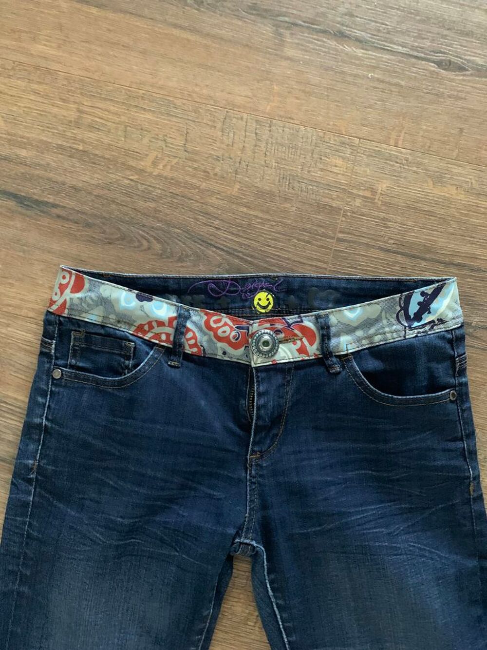 Jean femme " Desigual " Vêtements