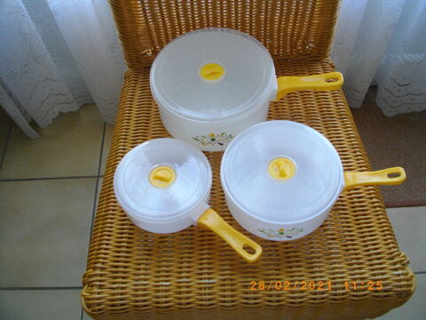 Lot de trois plats/casseroles pour micro-ondes Perros-Guirec (22)