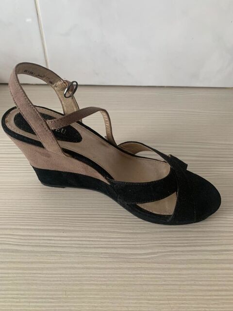 3 paires de chaussures 20 Saint-Louis (68)