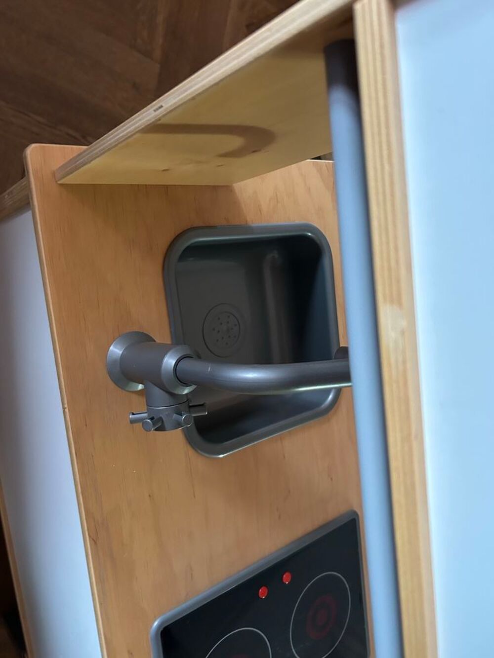 mini cuisine Duktig pour enfants de IKEA en bouleau id&eacute;al pour jouer aux top chefs dimensions hauteur 109 cm largeur 72 cm et profondeur 40 cm Jeux / jouets