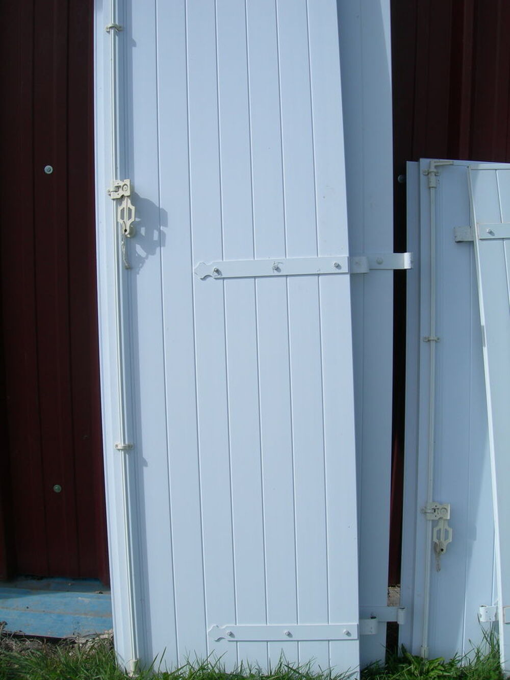 2 paires de volets battants en PVC Bricolage