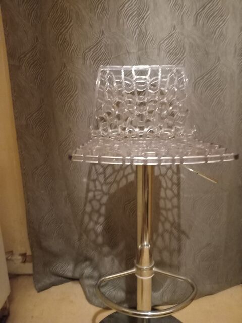 Tabouret Pivotant Sur Pied M�tallique Chrom� R�glable  60 Paris 12 (75)