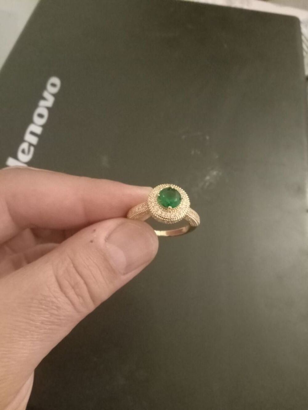 Bague plaqu&eacute; or jamais port&eacute; Bijoux et montres