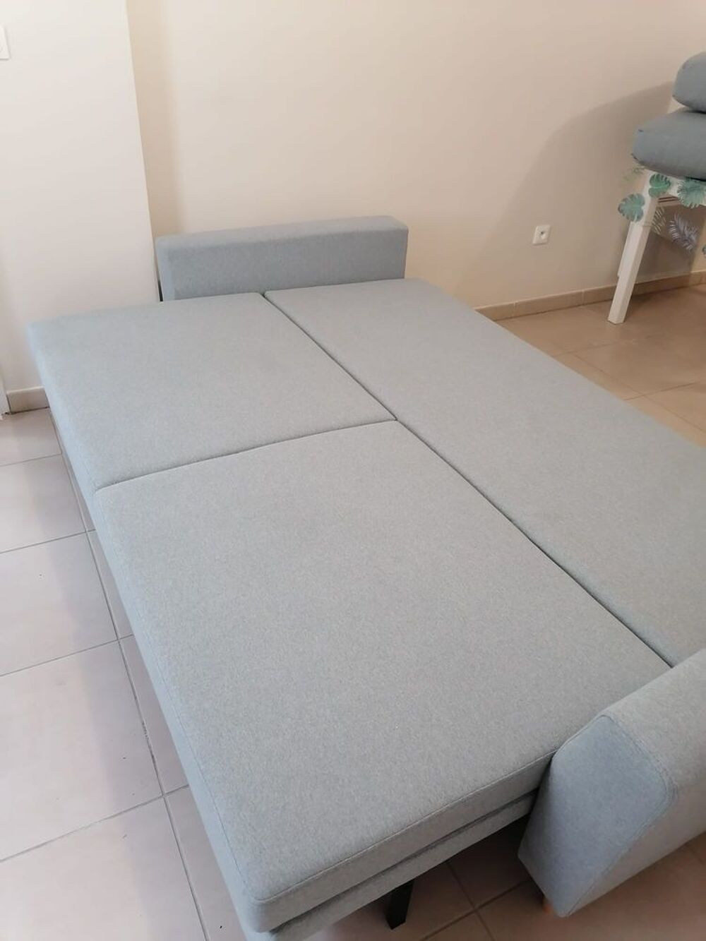 canap&eacute; scandinave NEUF jamais &eacute;trenn&eacute; Meubles