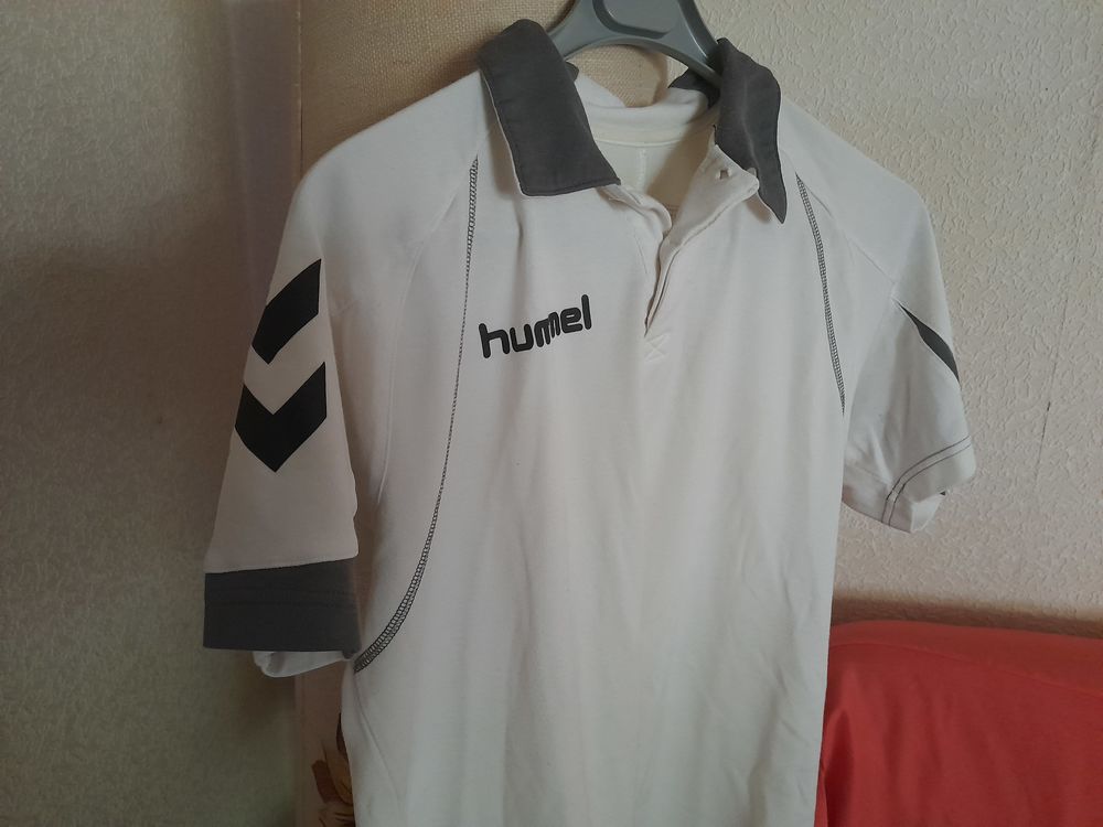 POLO DE MARQUE HUMMEL Vêtements