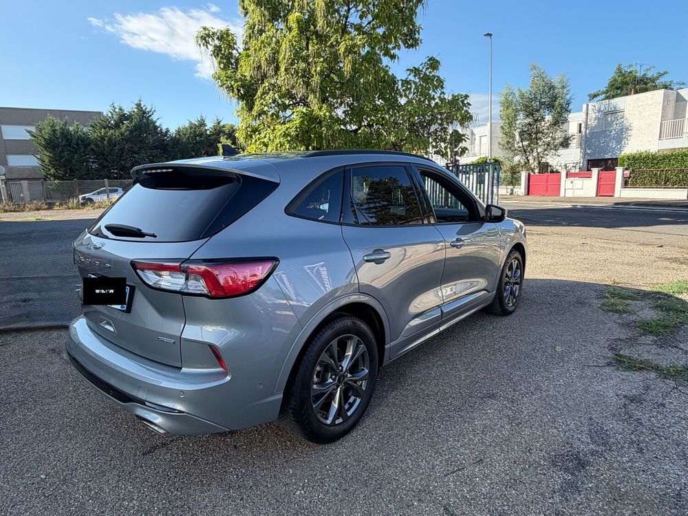 Kuga 2.5 Duratec 190 ch FHEV e-CVT ST-Line Business 2021 occasion 69120 Vaulx-en-Velin