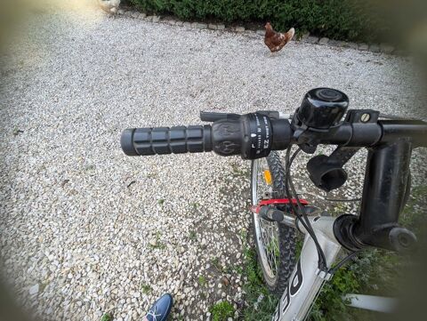 vélo Cross très bon état génial pour se détendre 70 Warhem (59)