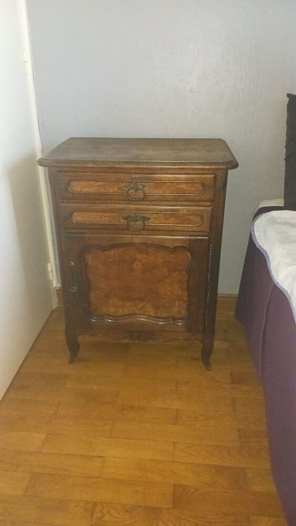 Meuble ancien en bois (60&times;40&times;80cm) Meubles