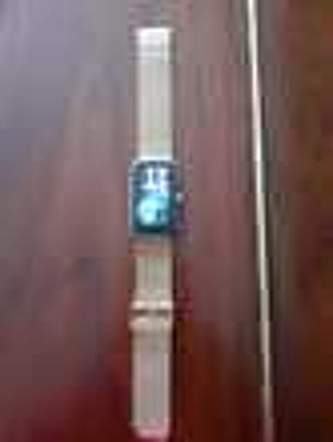 Montre connect&eacute;e Bijoux et montres
