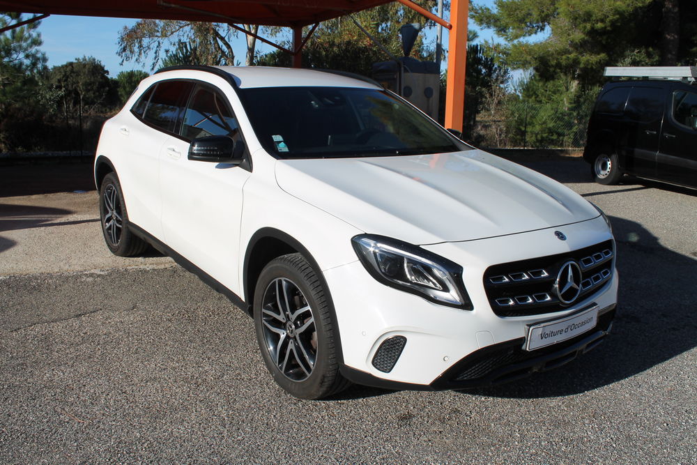 Classe GLA GLA 180 d 7-G DCT Intuition 2017 occasion 20260 Calvi