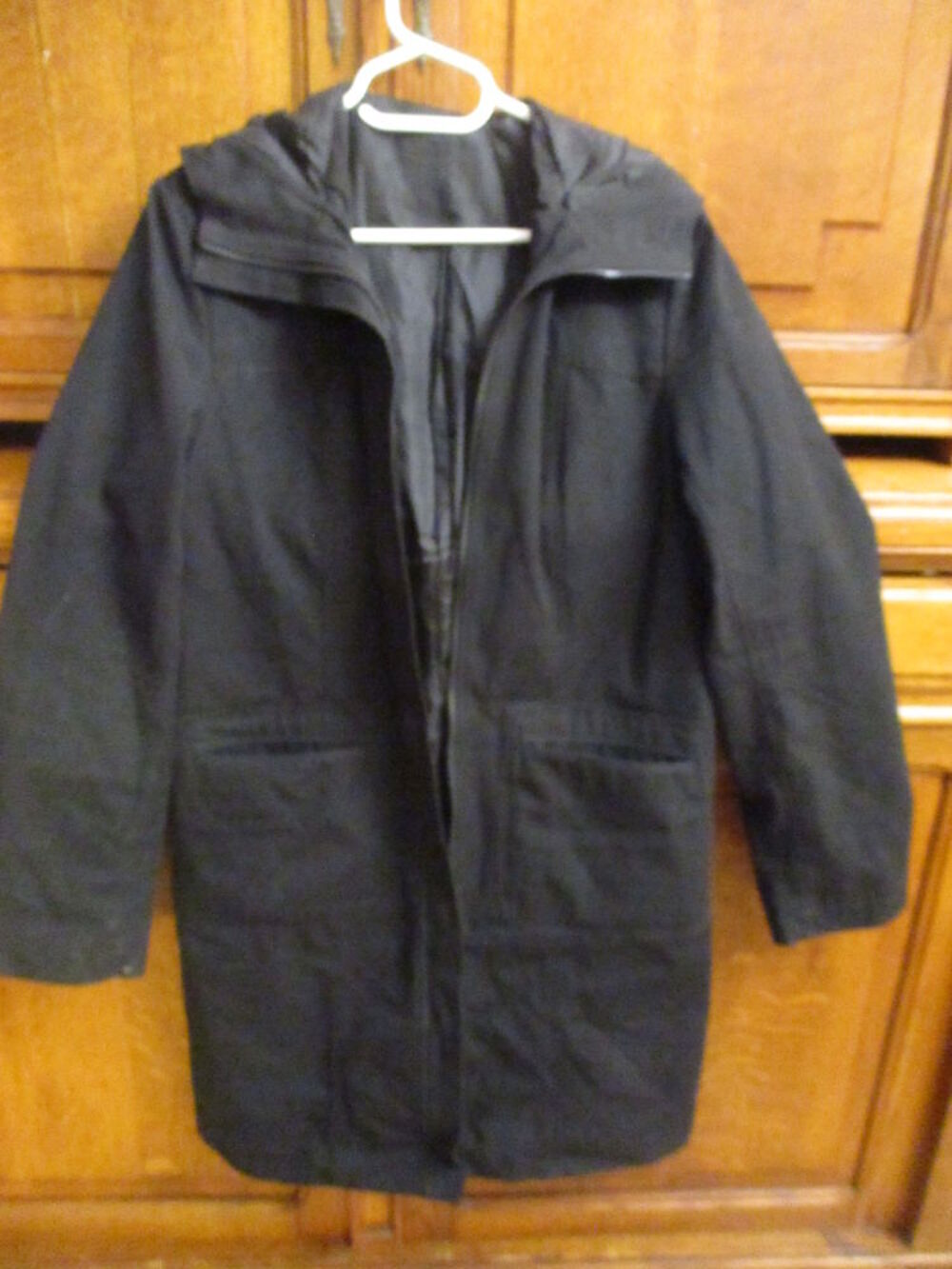 1 imperm&eacute;able ou manteau noir long tr&egrave;s bon &eacute;tat Vêtements