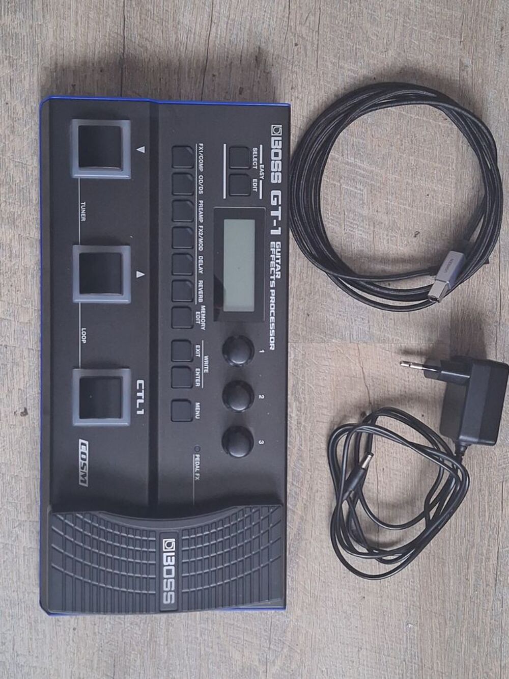 Multi effet guitare boss GT1 Instruments de musique
