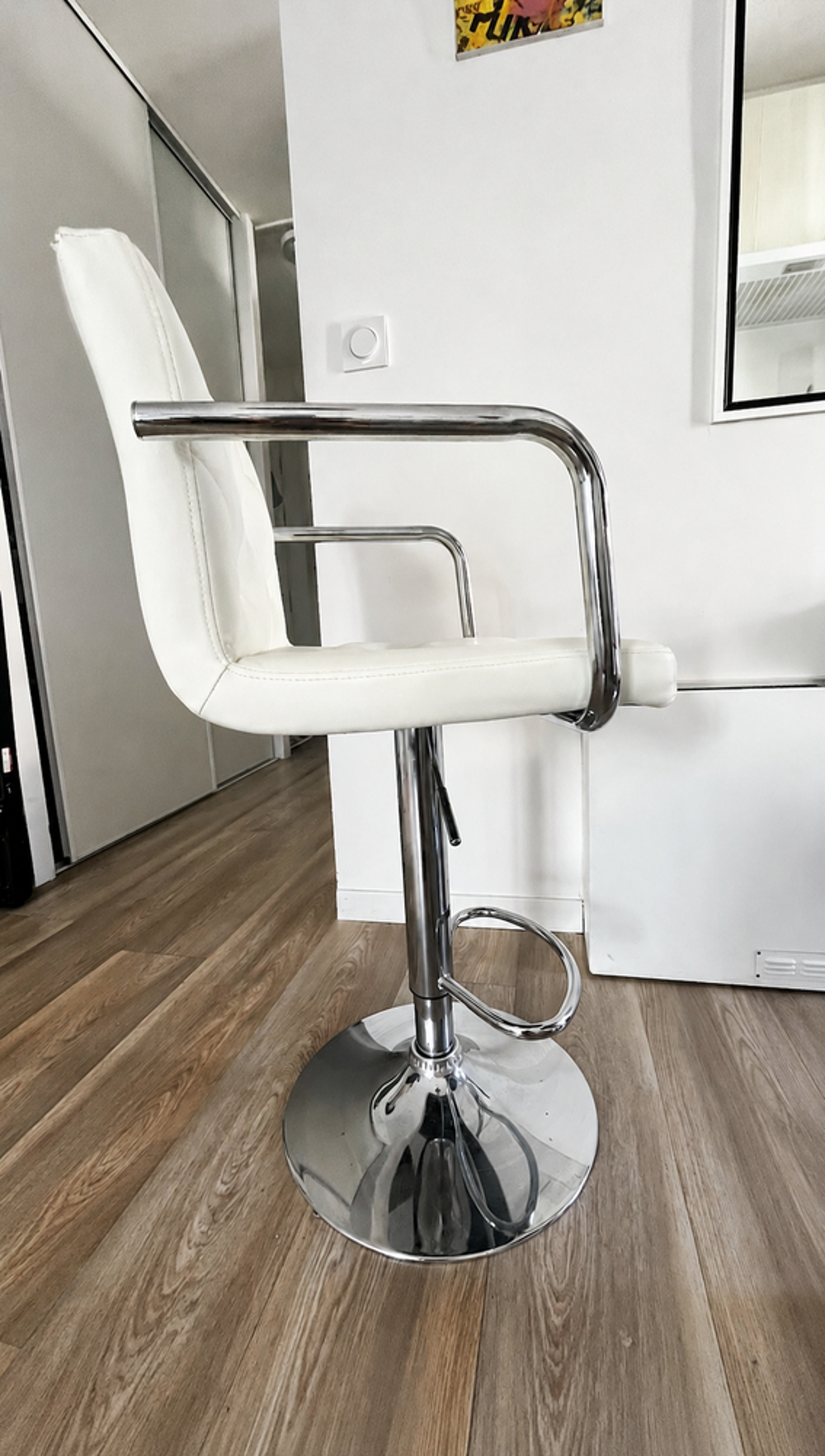 Lot de 2 chaises r&eacute;glables blanches
Meubles