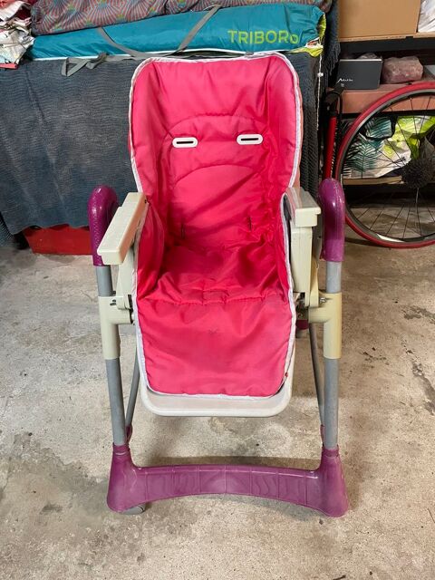 Chaise haute enfant 20 Tourrettes-sur-Loup (06)