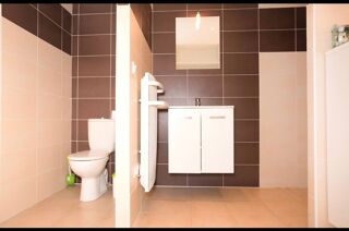  Appartement à louer 2 pièces 65 m²