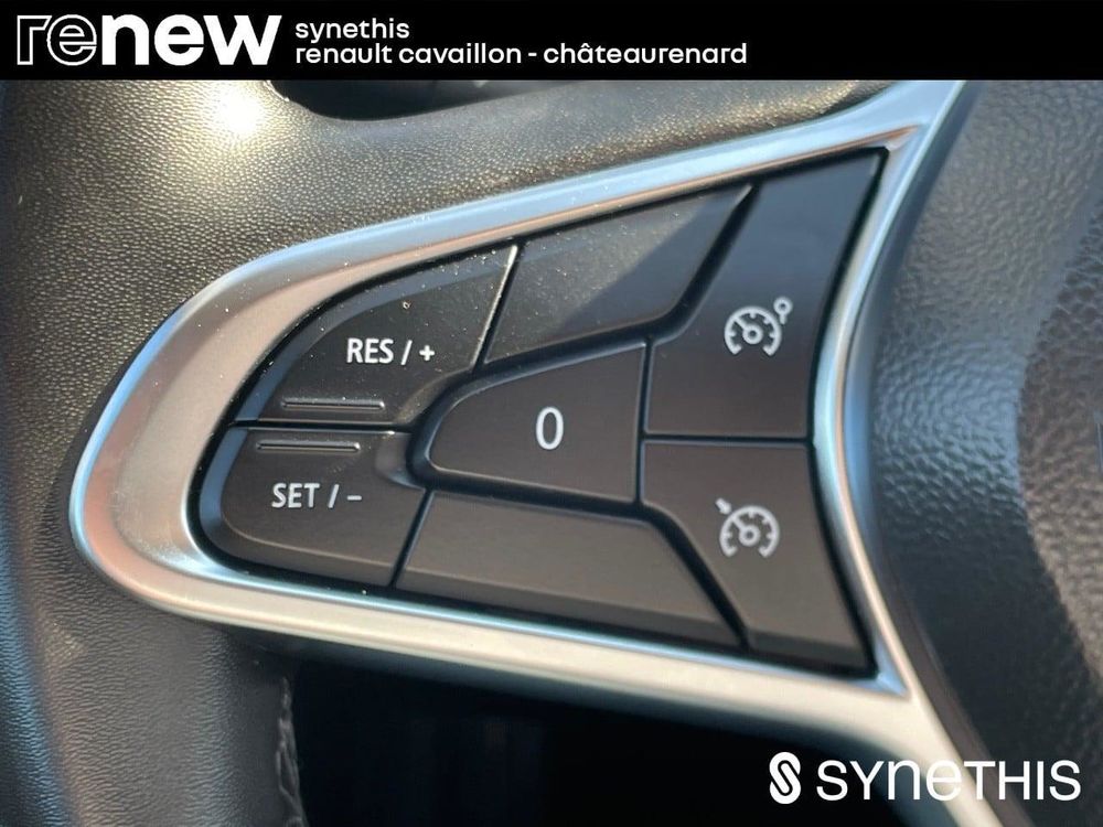 Captur E-Tech Plug-in 160 - 21 Intens 2022 occasion 84300 Cavaillon