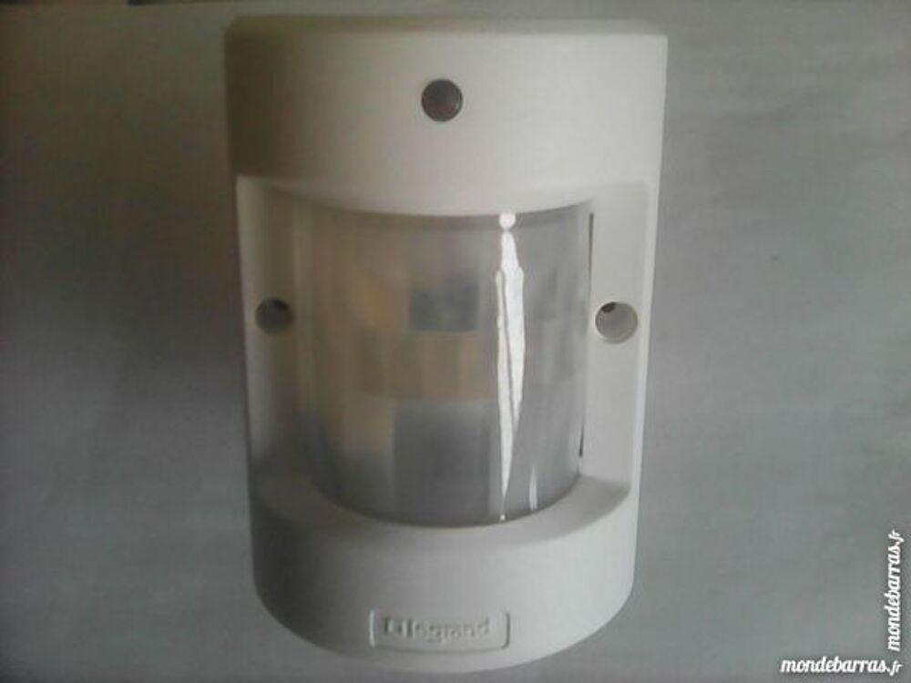 Legrand : d&eacute;tecteur pour alarme infra- rouge Bricolage